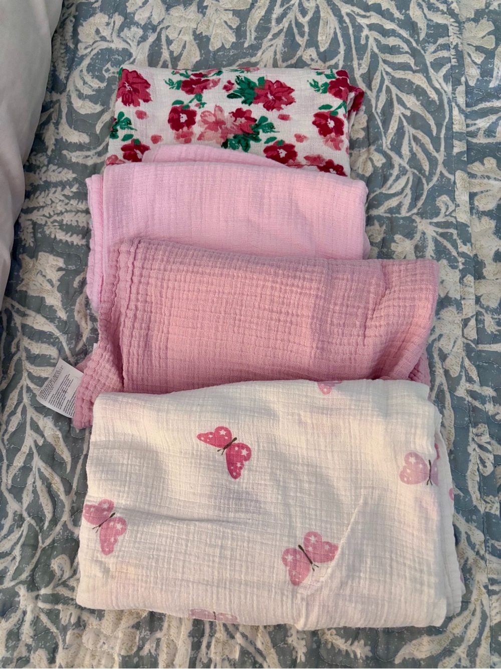 Muslin swaddles Pink, Floral & Butterfly - Set of 4